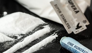 Τεράστιο χτύπημα στο διεθνές εμπόριο ναρκωτικών – Κατασχέθηκαν 2,6 τόνοι κοκαΐνης στον Ατλαντικό (βίντεο)