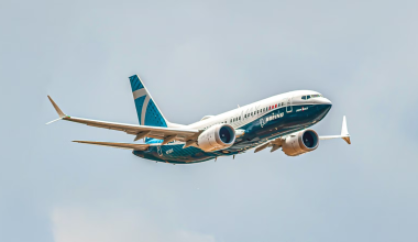 Η FAA ζητά ελέγχους σε 453 Boeing 737 MAX λόγω προβλήματος στα καθίσματα