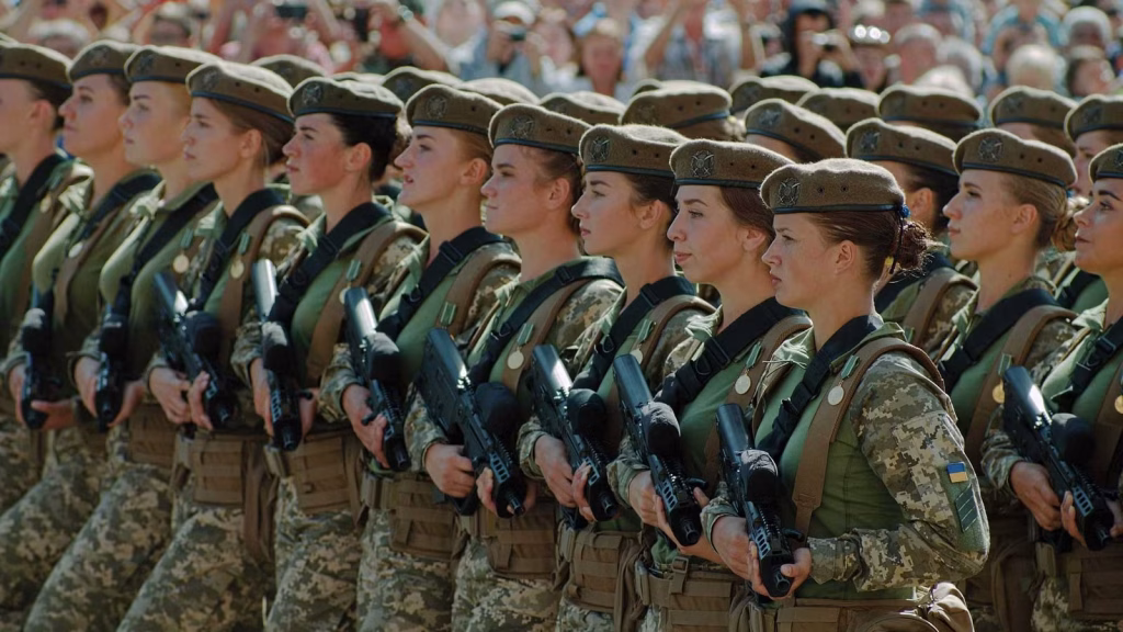 Ουκρανή πήγε να πολεμήσει τους Ρώσους και δεν ξαναγύρισε ποτέ όπως ήταν – Δείτε το πριν και το μετά (βίντεο)