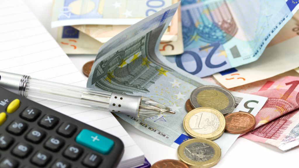 Στον «πάγο» η λίστα των μεγαλοοφειλετών έως το 2027: Τελευταία ευκαιρία πριν βγουν τα ονόματα στη δημοσιότητα