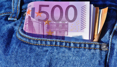 «Παρελθόν» το 500ευρο: Τι ισχύει για όσους έχουν χαρτονομίσματα στην κατοχή τους