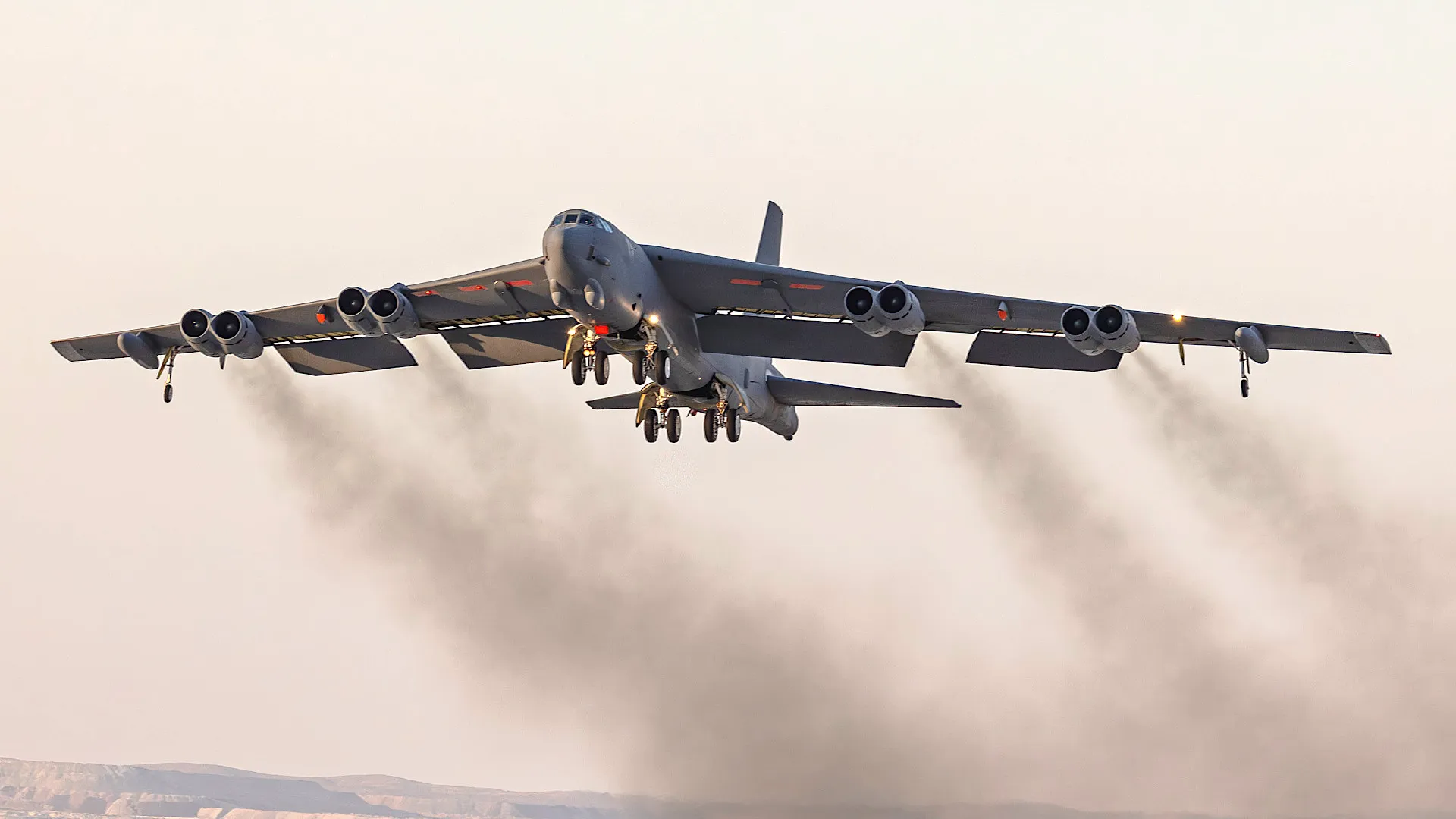 Δεν «πεθαίνουν» τα Β-52 Stratofortress – Νέος εκσυγχρονισμός και επαναφορά από τα «νεκροταφεία»