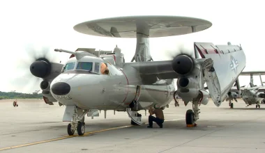 Ακόμα τρία E-2D Advanced Hawkeye Block II αποκτά το αμερικανικό Ναυτικό – Στο 1,2 δισ.δολάρια το κόστος
