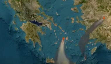 Φωτιά στην Πάρο: Ο καπνός έφτασε μέχρι την Κρήτη – Βίντεο δείχνει τη διασπορά του