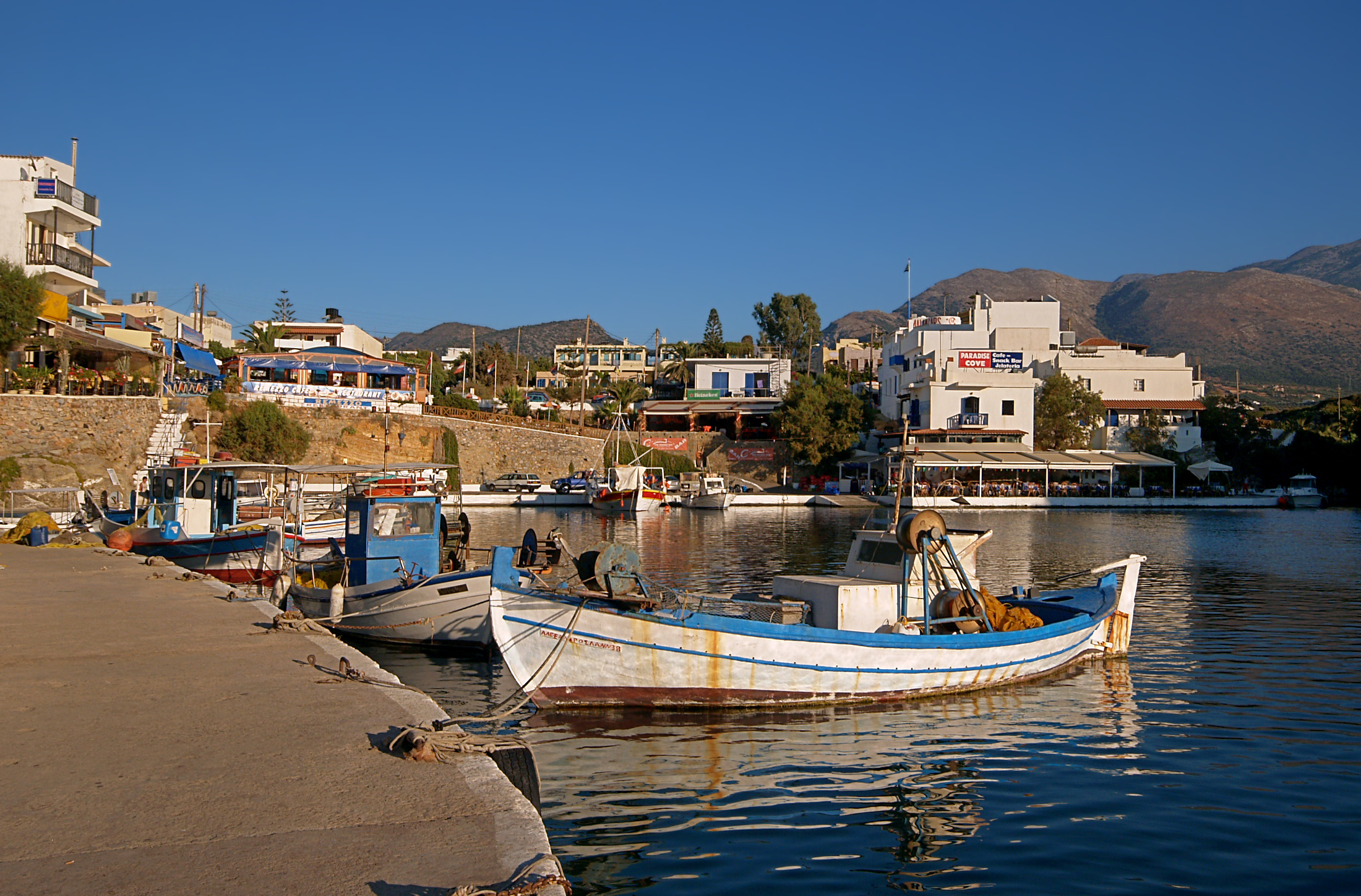Λασίθι: Τραγωδία στο λιμάνι του Σισίου – 55χρονος τουρίστας κατέρρευσε ξαφνικά και πέθανε μπροστά στα μάτια ντόπιων