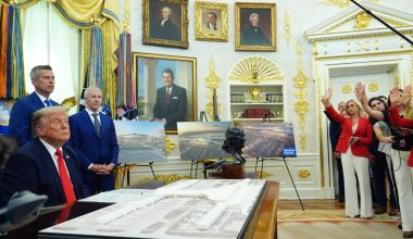 Ν.Τραμπ μετά την ενημέρωση ότι χτυπήθηκε πλοίο LNG των ΗΠΑ στη Μεσόγειο: «Ξέρουμε ποιοι είναι» (βίντεο)