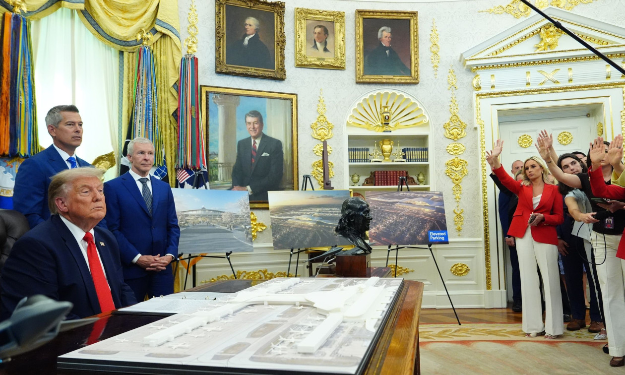 Ν.Τραμπ μετά την ενημέρωση ότι χτυπήθηκε πλοίο LNG των ΗΠΑ στη Μεσόγειο: «Ξέρουμε ποιοι είναι» (βίντεο)