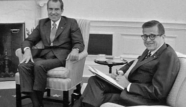 Διάσημες συνωμοσίες: Τι αποδείχθηκε και τι όχι