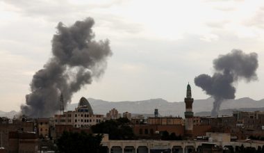 Η Σαουδική Αραβία ανοίγει το μέτωπο με τους Χούθι – Βομβάρδισε την πρωτεύουσα της Υεμένης
