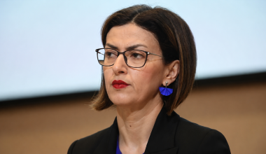 Ε.Αγαπηδάκη: Ξόδεψε 69 εκατ. ευρώ σε προγράμματα της UNICEF χωρίς ανάλυση δαπανών! – Πού πήγαν τόσα λεφτά;