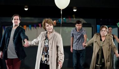 Generation Z: Σε ποια ηλικία πιστεύει ότι αρχίζει το γήρας;