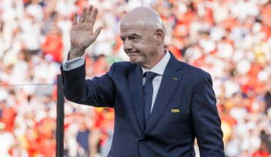 FIFA: «Δεν πουλάμε το Μουντιάλ – Διασφαλίζουμε τα έσοδα για το ποδόσφαιρο»