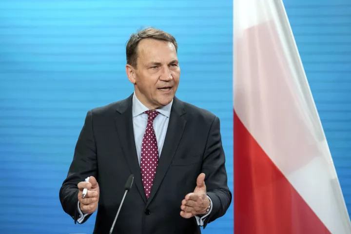 Πολωνία: Καλεί τον Ρώσο πρέσβη μετά την πτώση πυραύλου στο έδαφός της – «Ρωσικός ο Χ-101» λέει η Βαρσοβία