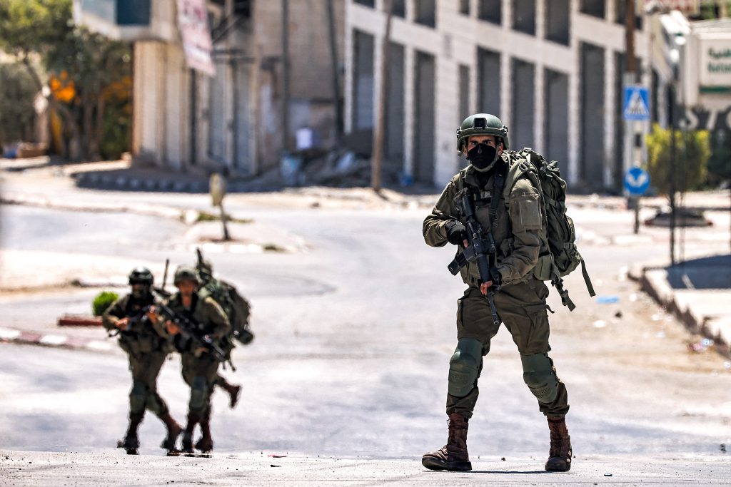 Επεισόδια στην Ιερουσαλήμ: Υπερορθόδοξοι επιτέθηκαν σε στρατιώτες των IDF (βίντεο)