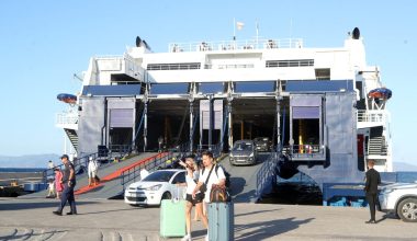 Παραμένει το απαγορευτικό απόπλου σε Ραφήνα και Λαύριο: Πότε αναμένεται η απόφαση για αύριο