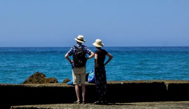 Πας διακοπές και παρόλα αυτά νιώθεις μια απίστευτη εξάντληση; Δες ποιο είναι το μεγαλύτερο λάθος που κάνεις
