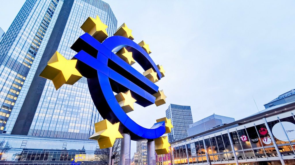 ΕΚΤ: «Ο επόμενος τραπεζικός κίνδυνος μπορεί να έρθει από πόλεμο ή κυβερνοεπίθεση»