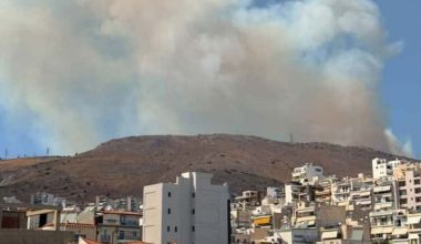 Φωτιά στην Περιφερειακή Αιγάλεω: 112 για εκκένωση σε Αφαία και Άνω Δάσος Χαϊδαρίου προς Περιστέρι