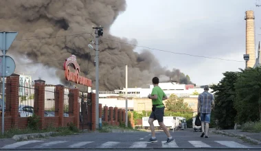 Ρωσικά πλήγματα στο λιμάνι και 4 πλοία με στρατιωτικό φορτίο στην Οδησσό