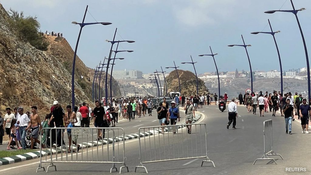 Η γερμανική Αριστερά ζητά η Γερμανία να πάρει τους χιλιάδες βορειοαφρικανούς που εισέβαλλαν στη Θέουτα