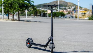 Χανιά: Συνελήφθη 15χρονος που οδηγούσε ηλεκτρικό πατίνι υπό την επήρεια αλκοόλ – Χειροπέδες και στη μητέρα του