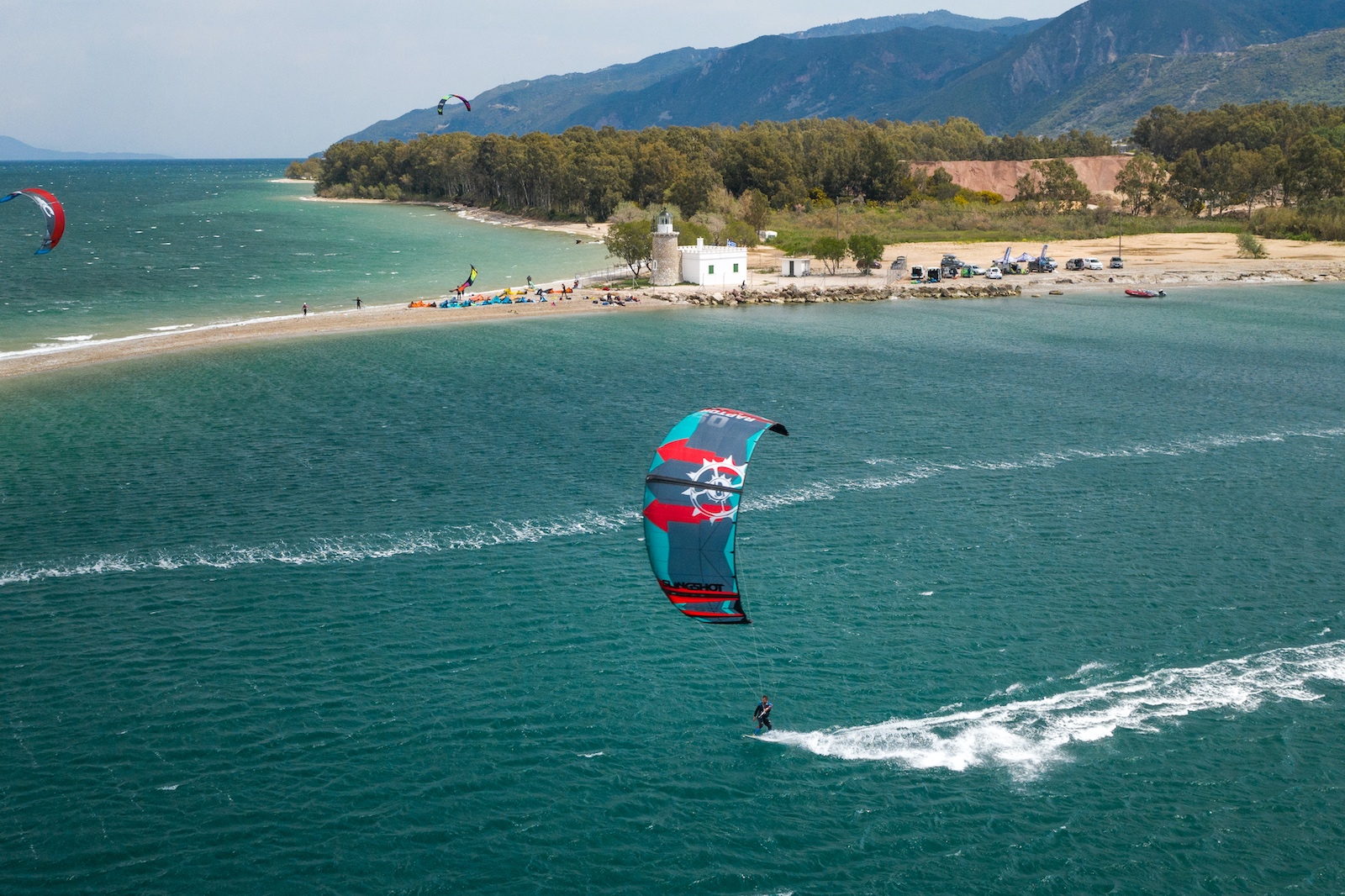 Ατύχημα για 40χρονο kitesurfer στην Αντίπαρο: Τραυματίστηκε όταν έχασε τον έλεγχο του εξοπλισμού του