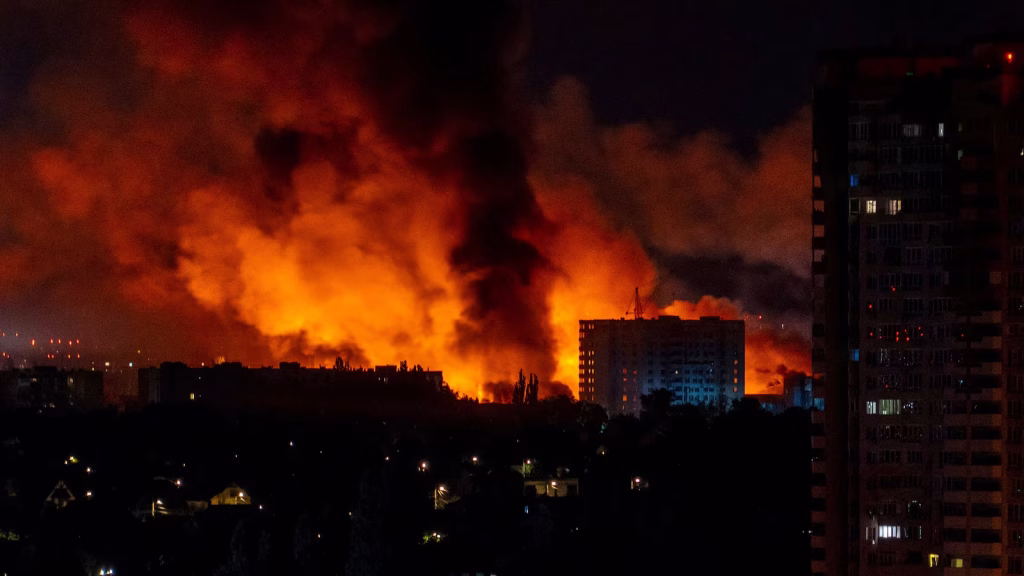 «Σείστηκε η γη» στο Κίεβο: Σφοδρή ρωσική επίθεση με πυραύλους Iskander-M και υπερηχητικούς Zircon – Δείτε βίντεο