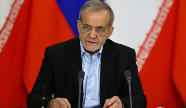 Μ.Πεζεσκιάν: «Ο λαός του Ιράν είναι ο πραγματικός ήρωας»