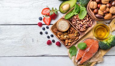Κι όμως η χοληστερίνη δεν επηρεάζεται μόνο από τα λιπαρά: Ο ρόλος των υδατανθράκων που συχνά αγνοούμε