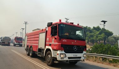 Φωτιά σε χαμηλή βλάστηση στη Νέα Τένεδο Χαλκιδικής