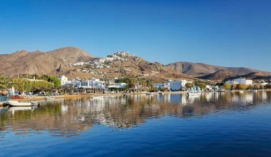 Λιβάδι Σερίφου: Ο παραθαλάσσιος οικισμός που μαγεύει από την πρώτη άφιξη στο νησί (φωτο)
