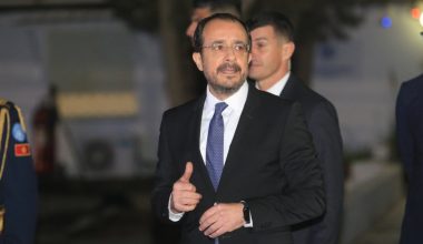 Οι Τούρκοι σήκωσαν drone και κινητοποίησαν στρατιωτικές μονάδες για εκδήλωση των Κυπρίων στη Δερύνεια