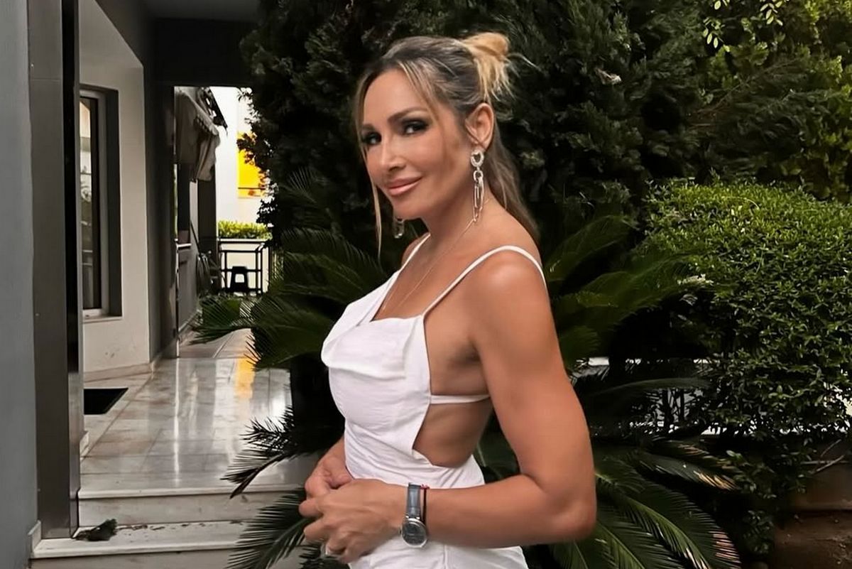 Ελένη Πετρουλάκη: Στη Μύκονο με την 21χρονη κόρη της Άννα Μαρία – Η σπάνια οικογενειακή εμφάνιση (φώτο)