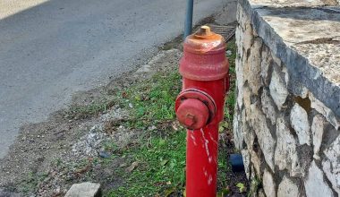 Συνελήφθη ασυνείδητος στην Πρέβεζα που έκλεβε νερό από πυροσβεστικό κρουνό και γέμισε το βυτίο οχήματός του