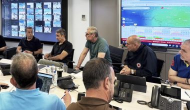 Στο Συντονιστικό Κέντρο Επιχείρησης και Διαχείρισης Κρίσεων της Πολιτικής Προστασίας ο Κ.Μητσοτάκης