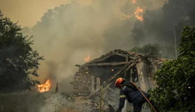 Επιδότηση έως 500 ευρώ τον μήνα για την προσωρινή στέγαση των πληγέντων από τις φωτιές