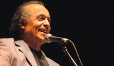 Πέθανε ο τραγουδιστής Λάκης Χαλκιάς