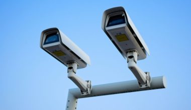 Σάλος στις ΗΠΑ με τις «έξυπνες» κάμερες – Αστυνομικοί τις χρησιμοποίησαν για να παρακολουθούν συντρόφους τους