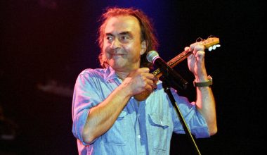 Η ιστορία πίσω από τον «Αύγουστο» του Ν.Παπάζογλου: Ποιος μεγάλος Έλληνας συνθέτης είχε πει ότι είναι αριστούργημα
