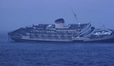 Το «Έβερεστ» των ναυαγίων: Η μυστηριώδης ιστορία του Andrea Doria που μαγεύει τους δύτες (βίντεο)