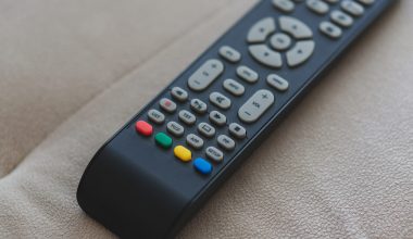 Γιατί σχεδόν όλα τα τηλεκοντρόλ είναι μαύρα