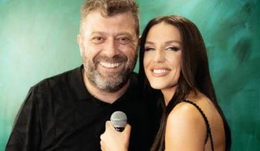 Στη Σύμη η Ιουλία Καλλιμάνη μαζί με τον Μιχάλη Τουρατζίδη: Το μοναστήρι που επισκέφθηκαν (φώτο)