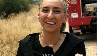 Η ανακοίνωση του Πανελλήνιου Σωματείου Πυροσβεστών για την δημοσιογράφο του OPEN που γέλασε στη φωτιά