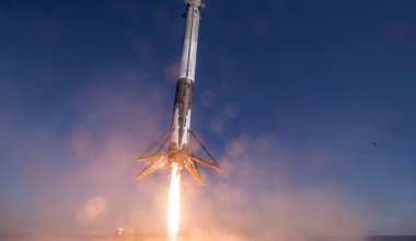 Κομμάτι του Falcon 9 θα χτυπήσει τη Σελήνη – Τι περιμένουν να δουν οι επιστήμονες