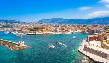 Άνοιξε η πλατφόρμα για το «Τουρισμός για όλους»: Ποια ΑΦΜ κάνουν αίτηση σήμερα και ποιοι είναι οι δικαιούχοι