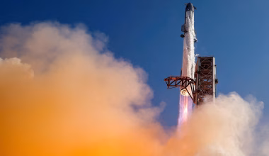 Falcon 9: Τμήμα του πυραύλου της Space X αποκολλήθηκε και προσέκρουσε στη Σελήνη – Η πρώτη αντίδραση των ειδικών