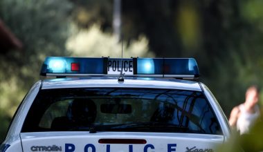 Μύκονος: Συνελήφθη 34χρονος μετά από καταγγελία Ουκρανού τουρίστα ότι του αφαίρεσε αντικείμενα αξίας 75.000 ευρώ