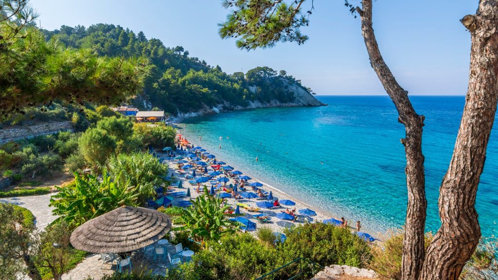Τουρισμός για Όλους 2026-2027: Σήμερα ανοίγει η πλατφόρμα για την υποβολή των αιτήσεων – Οι δικαιούχοι