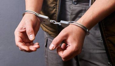 Καλλιθέα: Συνελήφθη 35χρονος Αλβανός για τον ξυλοδαρμό της πεθεράς του – Την γρονθοκόπησε στο κεφάλι