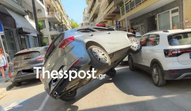 Θεσσαλονίκη: Αυτοκίνητο «πέταξε» σαν από ταινία καταδίωξης και «ανέβηκε» πάνω σε παρκαρισμένο